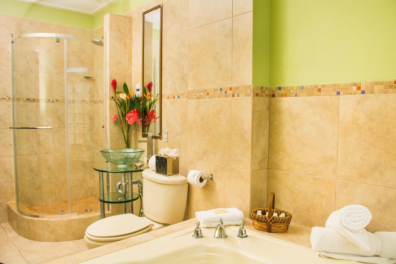 Heavenly Suites La Feuillet Dış mekan fotoğraf