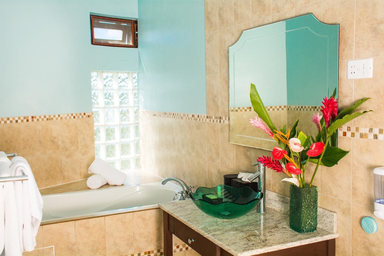 Heavenly Suites La Feuillet Dış mekan fotoğraf
